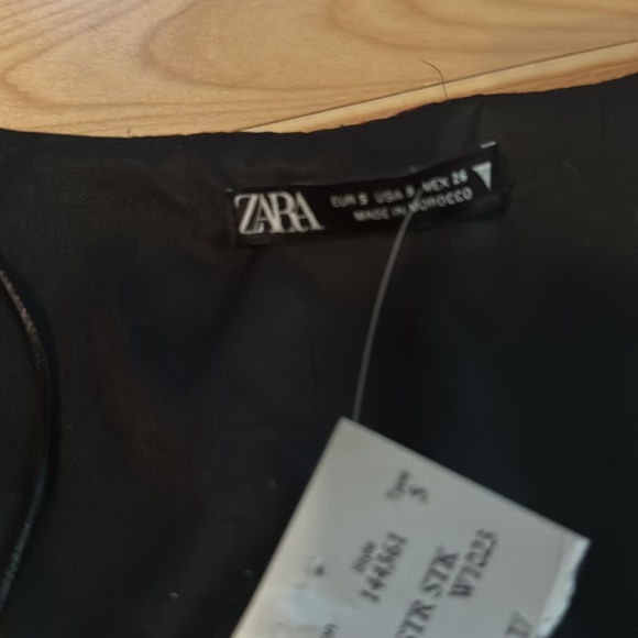 Zara cropped floral puff sleeve sweetheart blouse blogger favorite - Picture 9 of 9